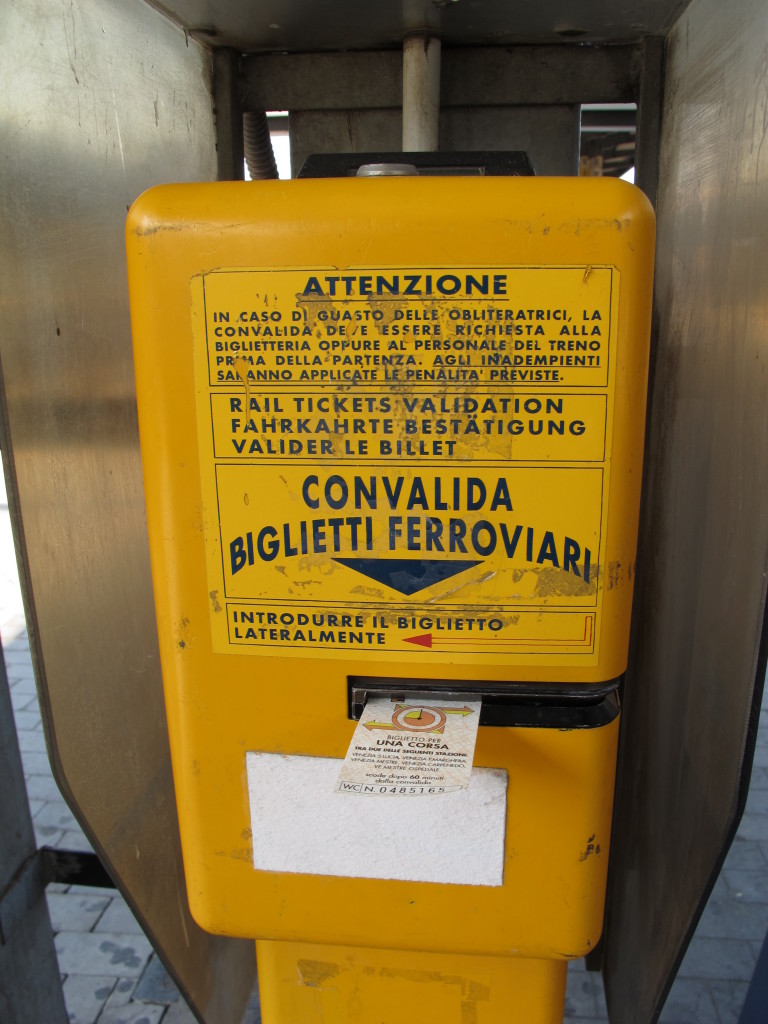 Máquina para Validar Tickets, esta em Veneza Mestre