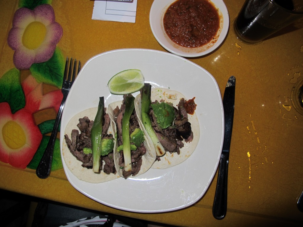 Comida típica Mexicana no San Angel Inn