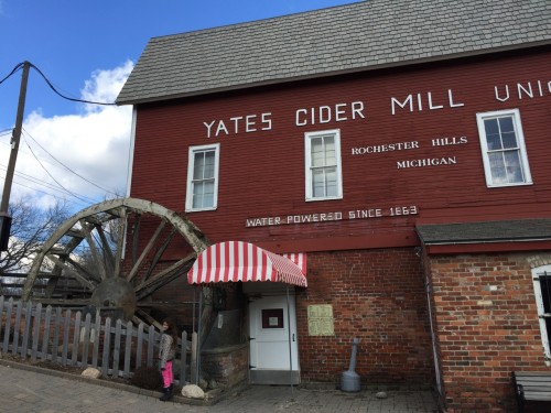 Clique aqui para ver o site do Yates Cider Mill